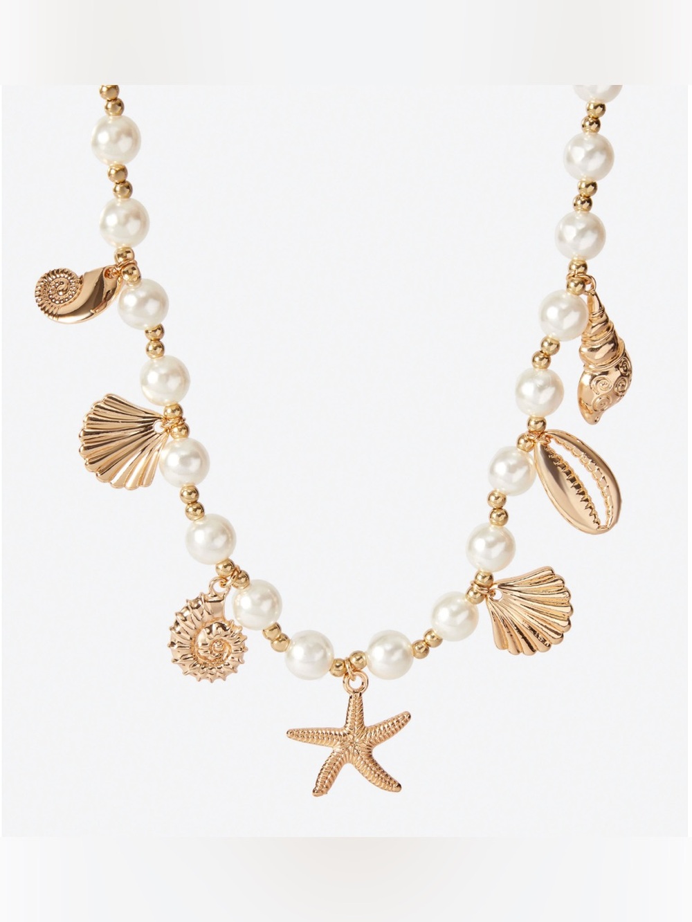 NWOT: Never Worn Gold Pearl Shell Charm Necklace 🐚
